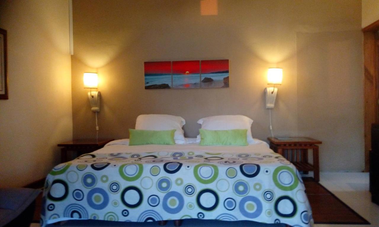 Colonial Cocoon Studio&Apartement La Gaulette Esterno foto